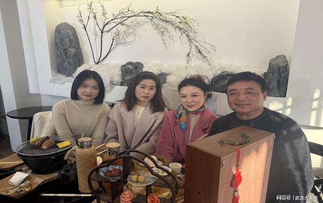 -TATA木门举办设计圈围炉煮茶交流活动pg电子模拟器免费版武汉设计进化委员会(图5)