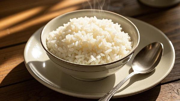 锅煮饭粘锅是怎么回事pg电子试玩平台电饭(图3)